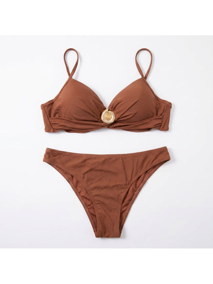 Costum de baie elegant cu element metalic
